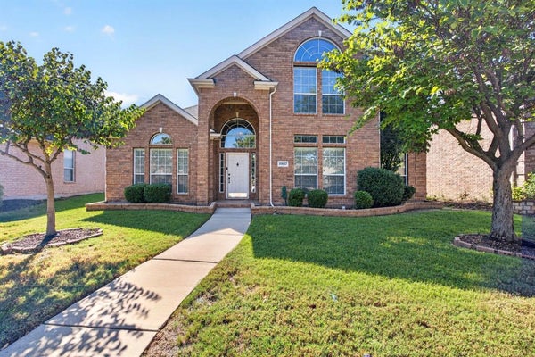 10657 COACH HOUSE LN, FRISCO, TX 75035 - Image bb614d91f7e4aa942f8d5b4ab84cdc50/4163819509