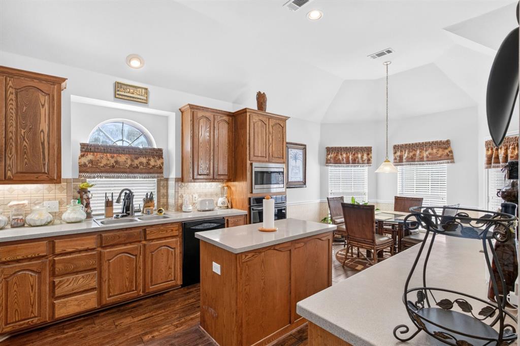 10657 Coach House Lane