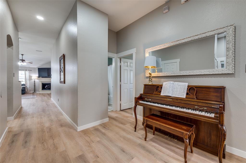 2820 Saddlebred Trail