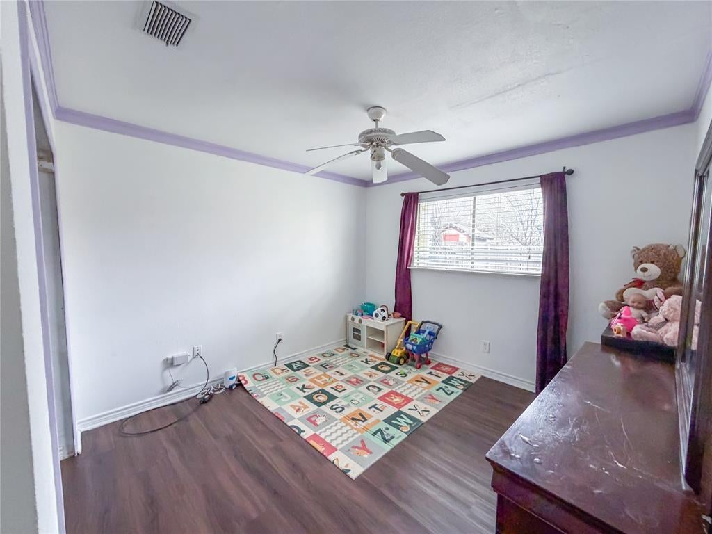 1225 Palisades Drive