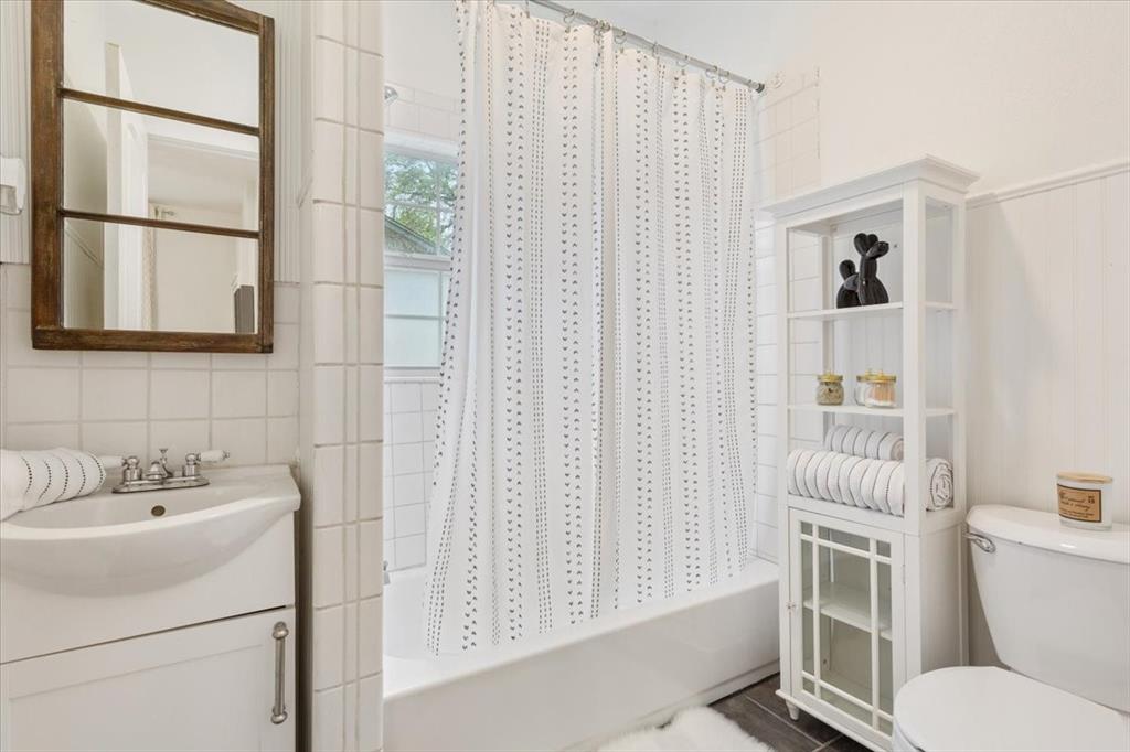 West, Texas 76691, United States, 2 Bedrooms Bedrooms, ,1 BathroomBathrooms,Residential,Pending,100786