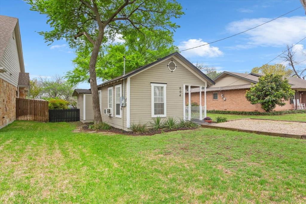 West, Texas 76691, United States, 2 Bedrooms Bedrooms, ,1 BathroomBathrooms,Residential,Pending,100786