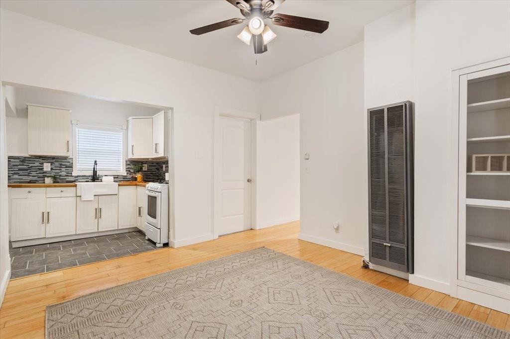 West, Texas 76691, United States, 2 Bedrooms Bedrooms, ,1 BathroomBathrooms,Residential,Pending,100786