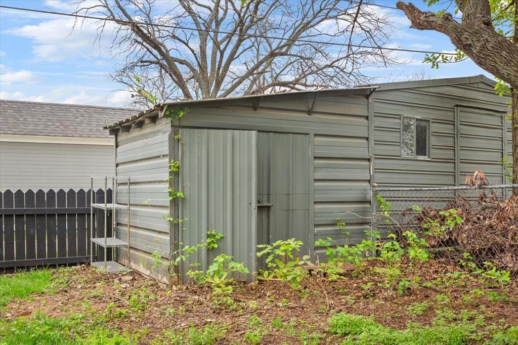 West, Texas 76691, United States, 2 Bedrooms Bedrooms, ,1 BathroomBathrooms,Residential,Pending,100786