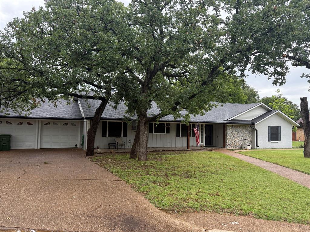 4 Preston Place
