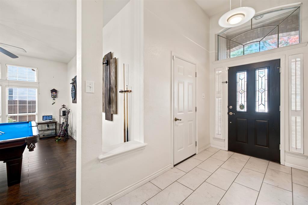 2916 Shadow Oak Court