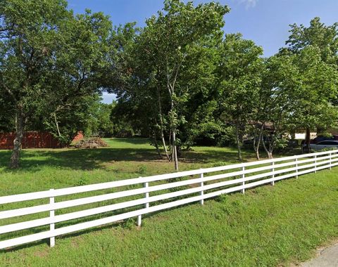 939 & 933 Applegate Drive Dallas TX 75253