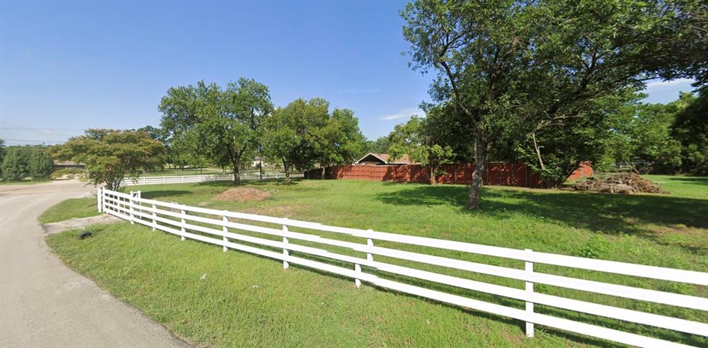 939 & 933 Applegate Drive