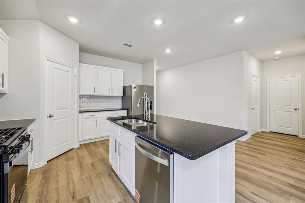 2127 Longchamp Lane