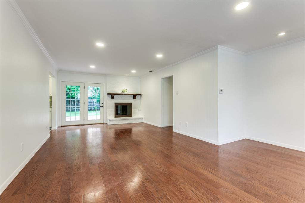 2718 Running Brook Lane