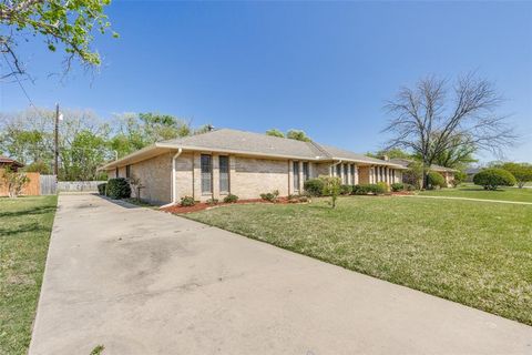 Tiny photo for 1507 Crescent Drive, Sherman, TX 75092 (MLS # 21221747)