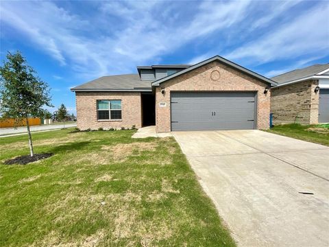 1946 Canterbury Drive Seagoville TX 75159