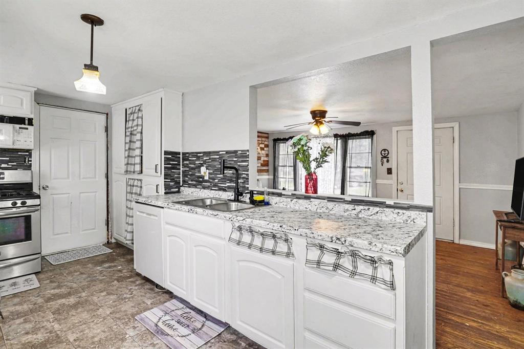 Lake Edge Harbor - Residential