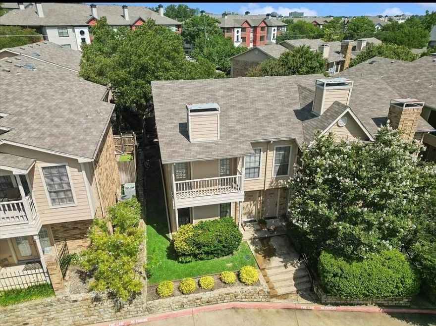 Beautifully Renovated 1-Bed, 1.5-Bath Condo in Gated Community. Step inside this fully renovated ground-floor condo with open concept and wood-look laminate floors, adding a warm, modern touch. Additional highlights include covered parking directly behind the unit, easy access to Addison, Village on the Parkway, Galleria Mall, Tollway, and Belt Line dining & shopping. Rent includes washer & dryer, refrigerator, and one assigned covered parking space. Lease Requirements: Minimum income 2.5x rent, satisfactory rental history, background check. No pets. No smoking.