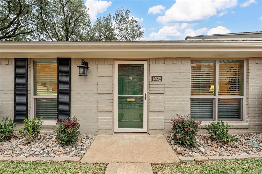 5032 Lake Shore Drive