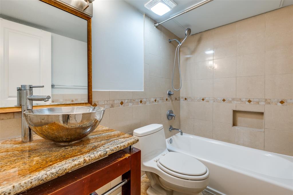 Bristle Cone Twnhse Condo - Residential Lease