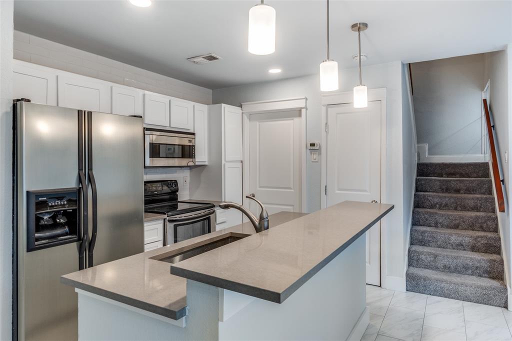 Bristle Cone Twnhse Condo - Residential Lease