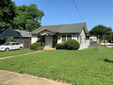 Photo of 2247 Vagas Street, Dallas, TX 75219 (MLS # 21257193)