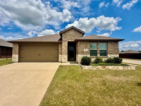Photo of 717 Cottonwood Way, Royse City, TX 75189 (MLS # 21286132)