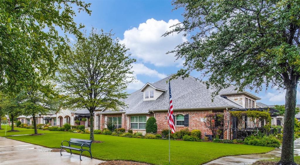 5822 Fairview Parkway