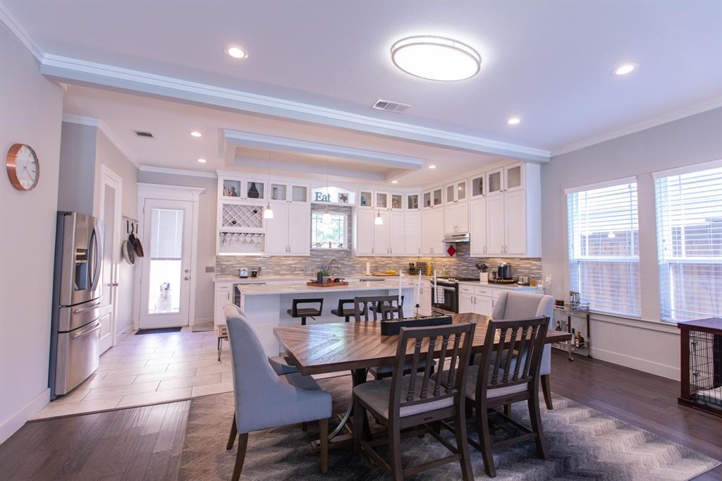 902 S Marlborough Avenue