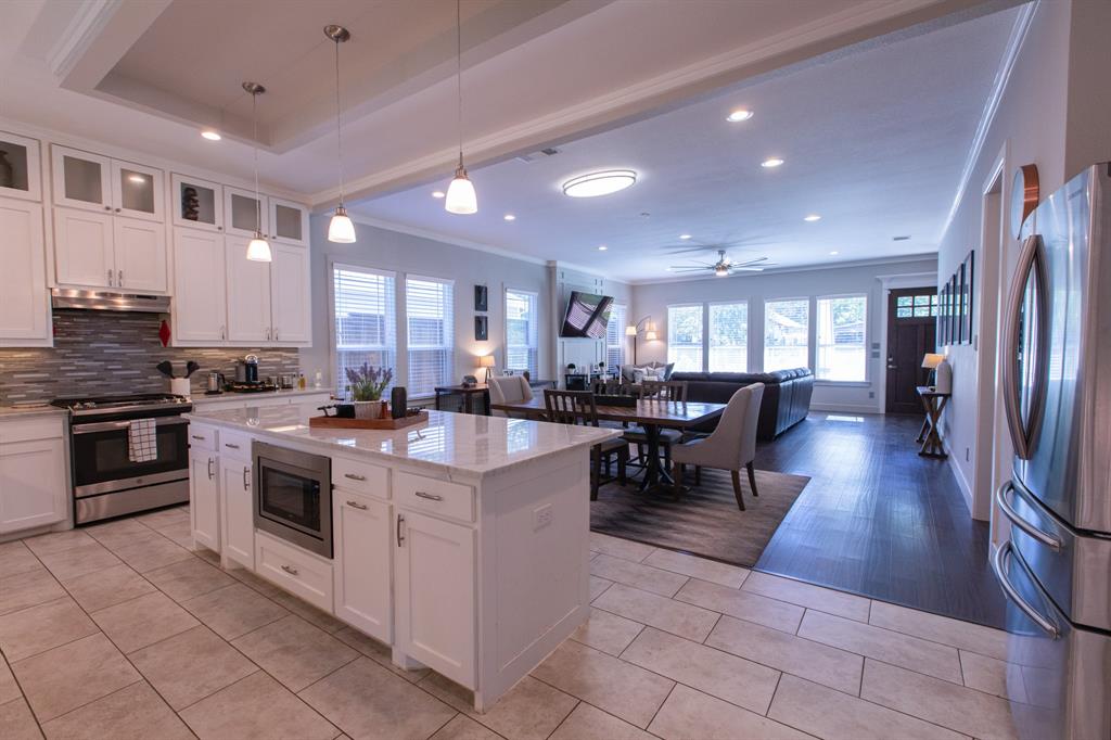 902 S Marlborough Avenue