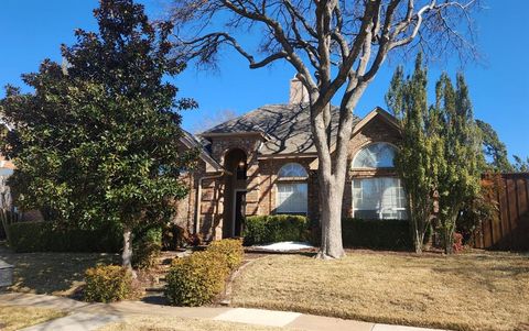 Photo of 1716 Seminary Drive, Plano, TX 75075 (MLS # 21178952)