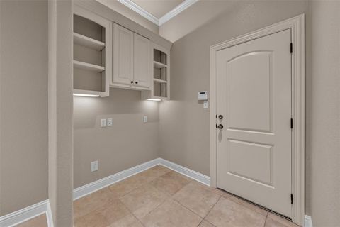Tiny photo for 335 Edinburgh Lane, Waco, TX 76712 (MLS # 21271455)