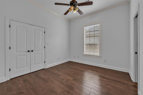 Tiny photo for 335 Edinburgh Lane, Waco, TX 76712 (MLS # 21271455)