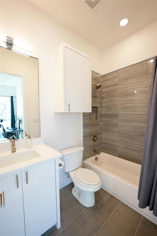 2203 Moser Condos - Residential Lease