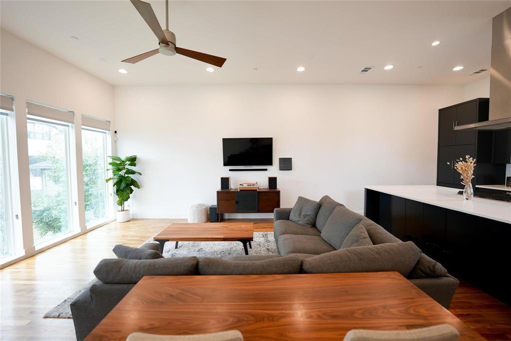 2203 Moser Condos - Residential Lease