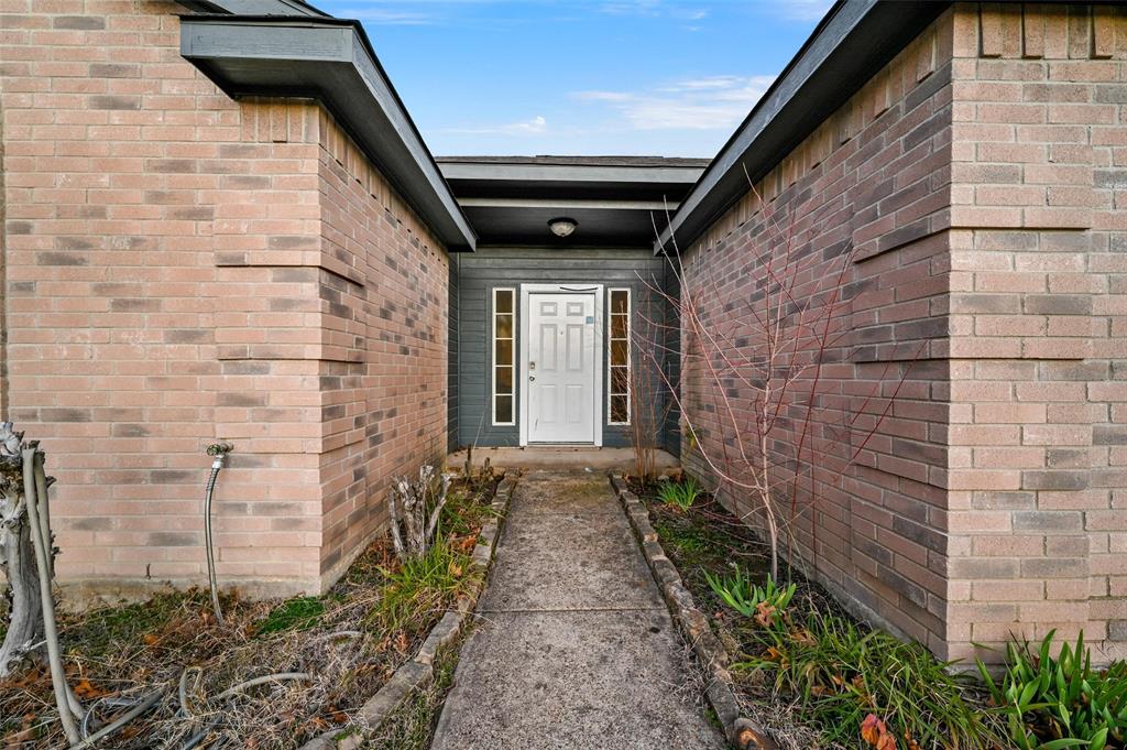 6704 Cedar Shadow Drive