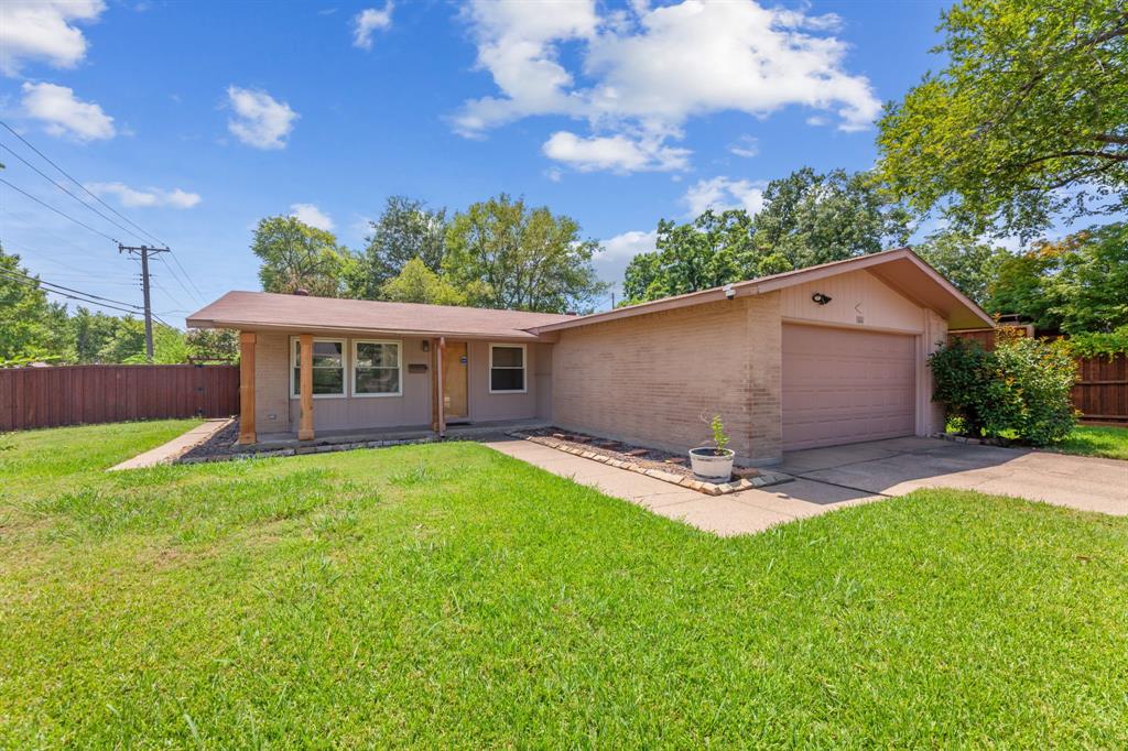 801 Vinecrest Lane