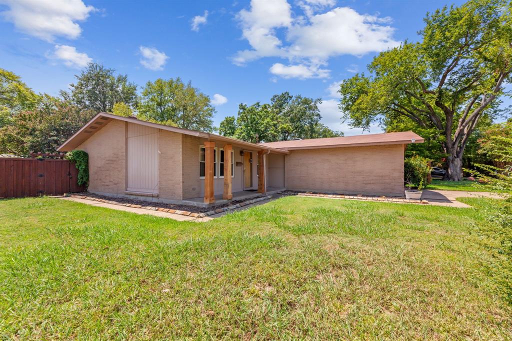 801 Vinecrest Lane