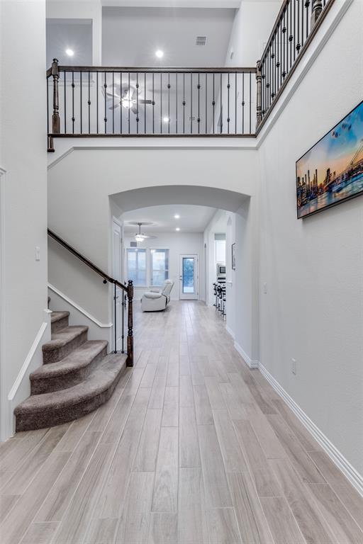 1002 Lakebend Court