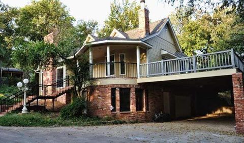 1945 Bluebird Avenue Fort Worth TX 76111