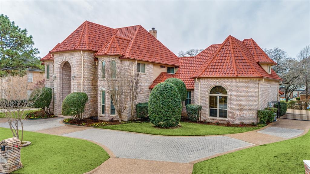 4512 Alexandra Drive