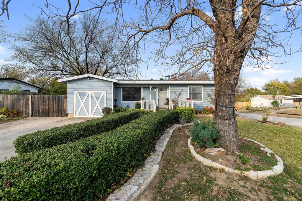 1202 W Strong Parkway