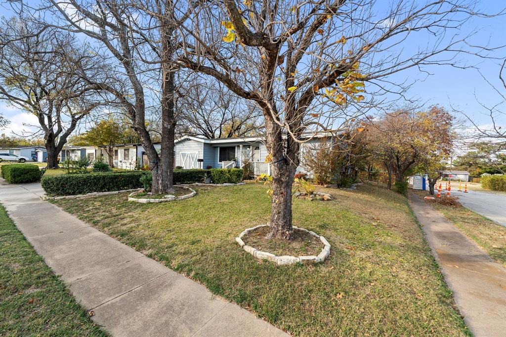 1202 W Strong Parkway