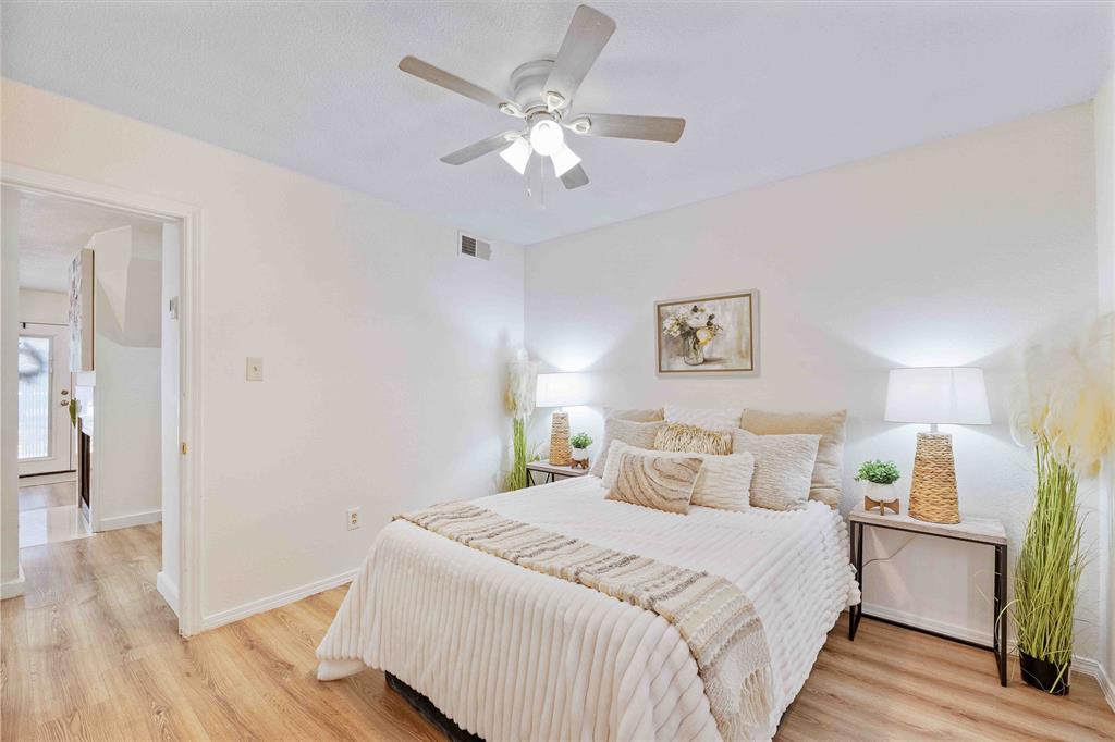 Arlington Oaks Condo - Residential