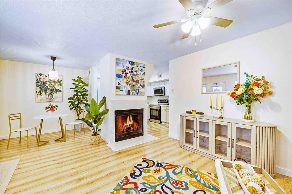 Arlington Oaks Condo - Residential