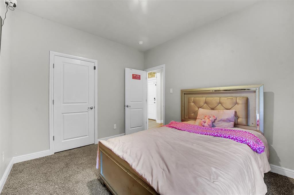 Trails of Elizabeth Creek - Residential Lease