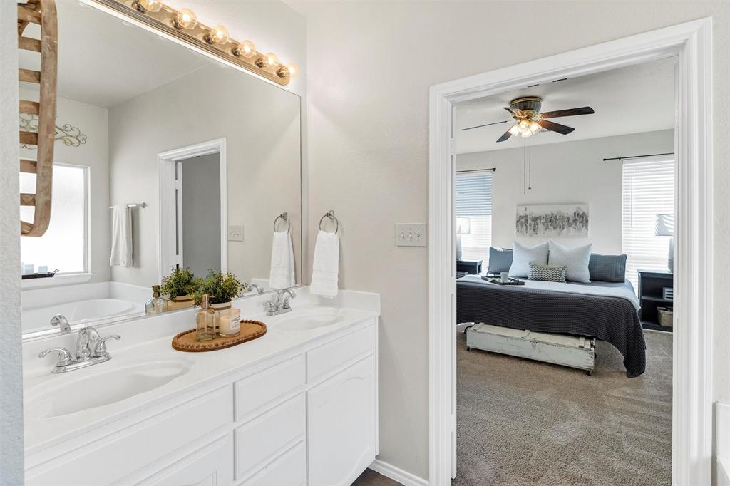 Fort Worth, Texas 76244, United States, 3 Bedrooms Bedrooms, ,2 BathroomsBathrooms,Residential,Active,84462