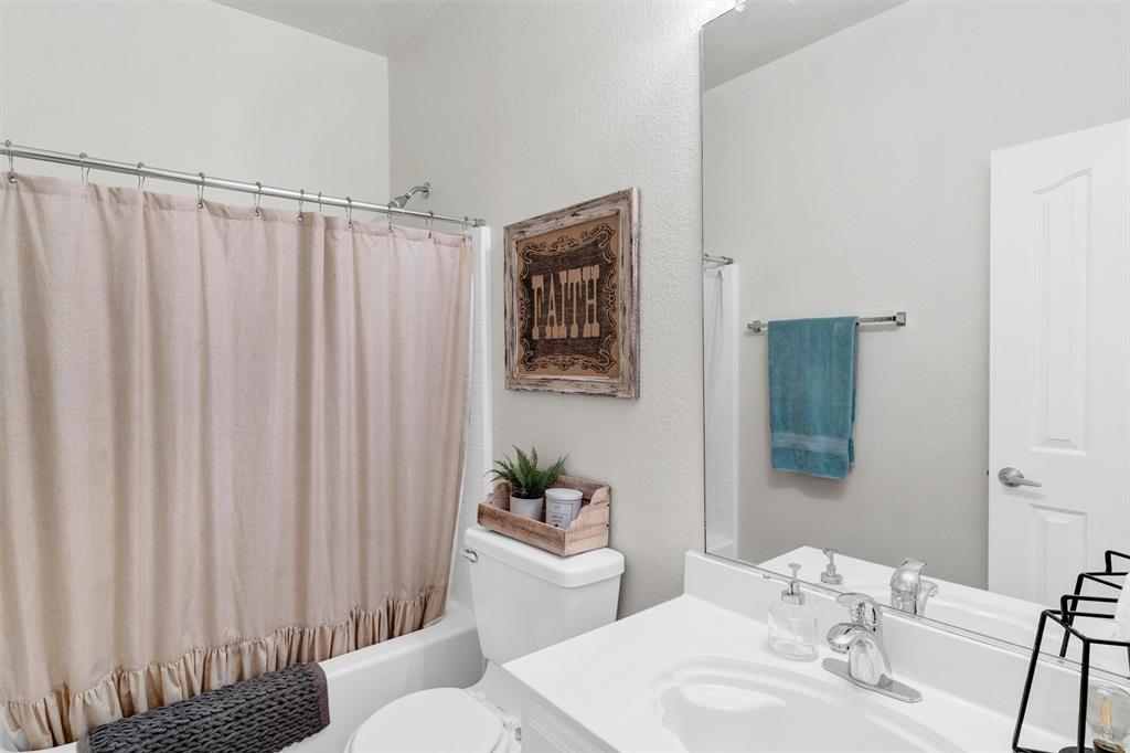 Fort Worth, Texas 76244, United States, 3 Bedrooms Bedrooms, ,2 BathroomsBathrooms,Residential,Active,84462