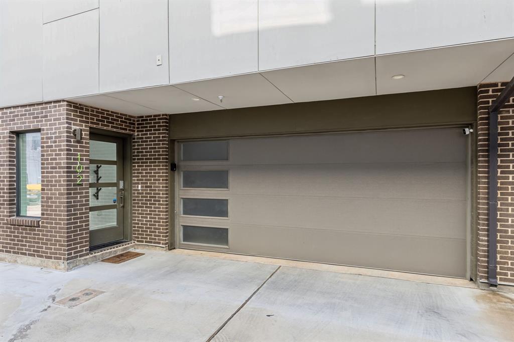 4805 Manett Condos - Residential