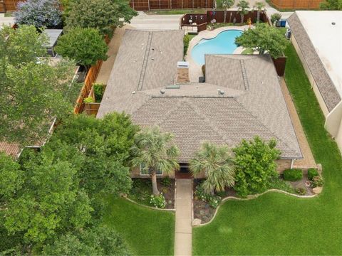 7423 Whispering Pines Drive Dallas TX 75248