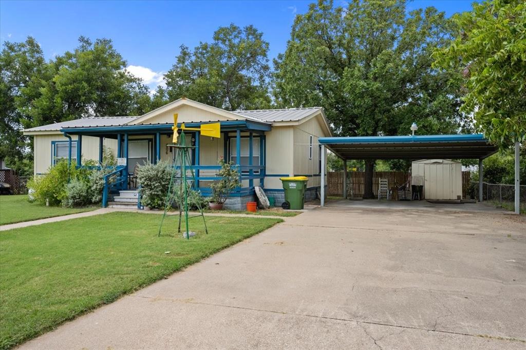 806 Mosley Drive