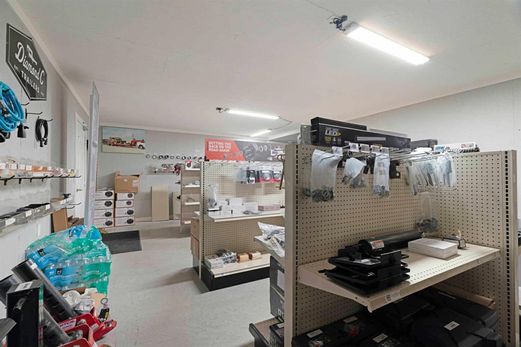 City of Paris - Commercial Sale