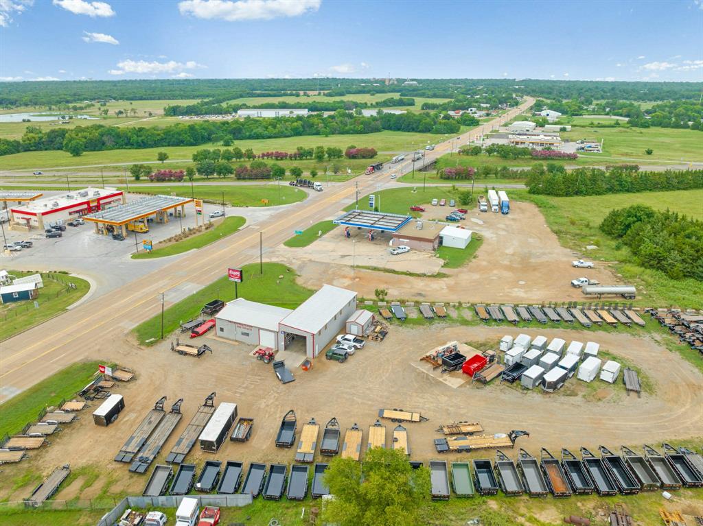 City of Paris - Commercial Sale