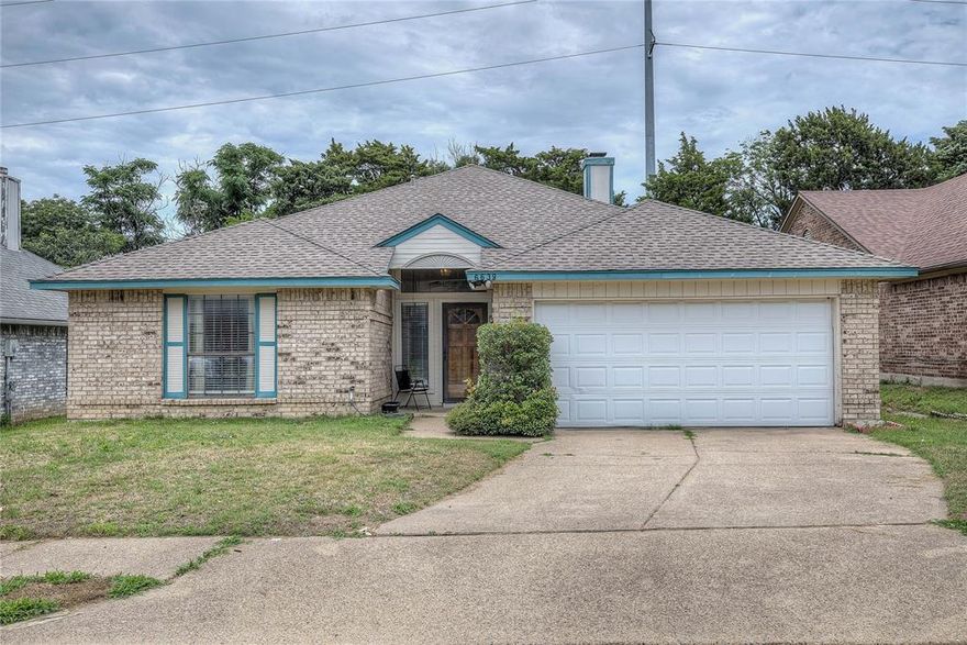 This charming 4-bedroom, 2-bath, 1-story residence boasts an open floor plan designed for comfort & convenience. One of the bedrooms presents a unique opportunity to create a retreat, with the option to connect to the primary bedroom, forming a spacious sitting area or dressing room suite. The kitchen is adorned with beautiful granite countertops, adding a touch of elegance to your culinary endeavors.  As you step into the living room, you'll be greeted by soaring ceilings, creating an airy & open ambiance. The cozy fireplace serves as a focal point, complemented by stylish ledges and additional lighting. Enjoy casual meals in the sunny breakfast nook or host formal gatherings in the dining area, which can double as an office. The rear of the house features an abundance of windows, offering views of the backyard with natural light. Don't miss this incredible opportunity to call this delightful abode your own. Schedule a viewing today and let this home's inviting charm captivate you!